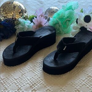 Roxy Black Platform Sandals